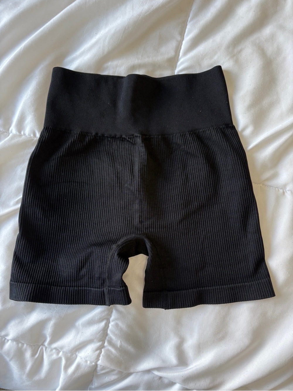 Black Ribbed High-Waisted Biker Shorts • Size S